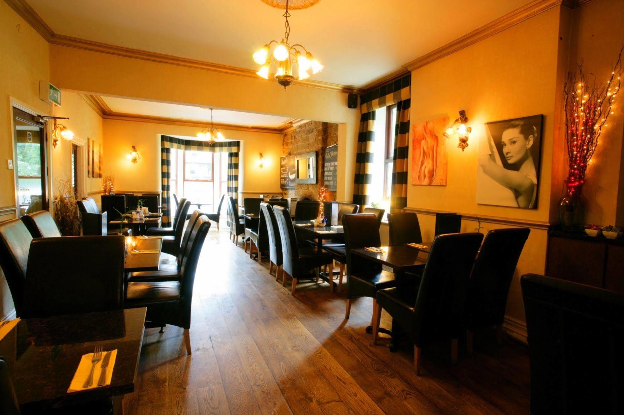 Ilkley Riverside Hotel מראה חיצוני תמונה