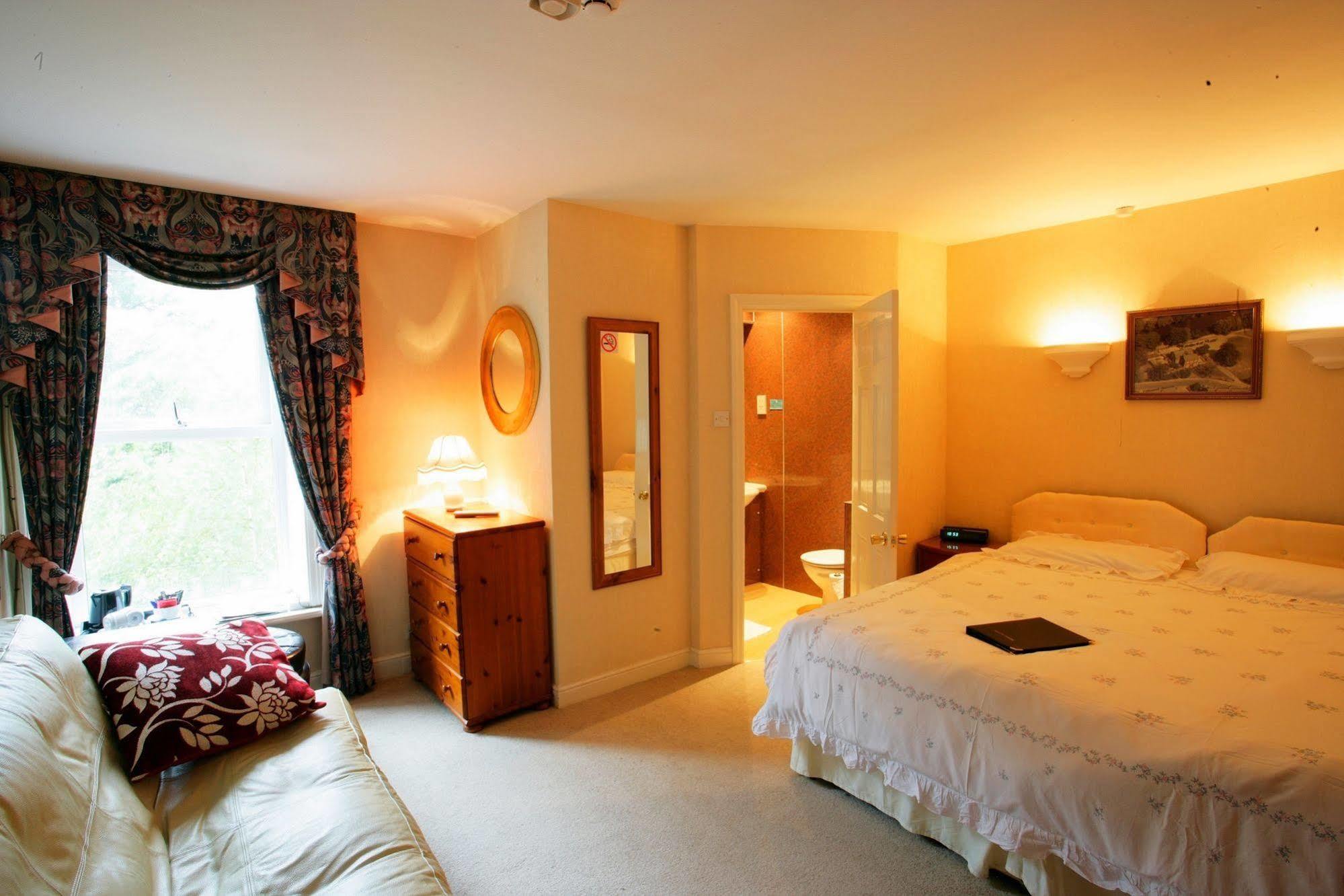 Ilkley Riverside Hotel מראה חיצוני תמונה
